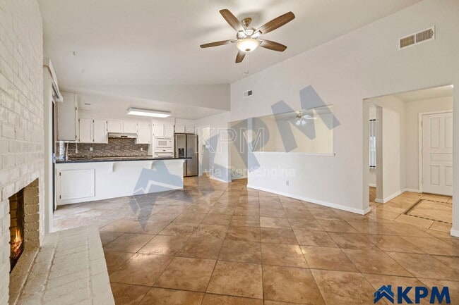 Building Photo - 9146 Blue Fox Way