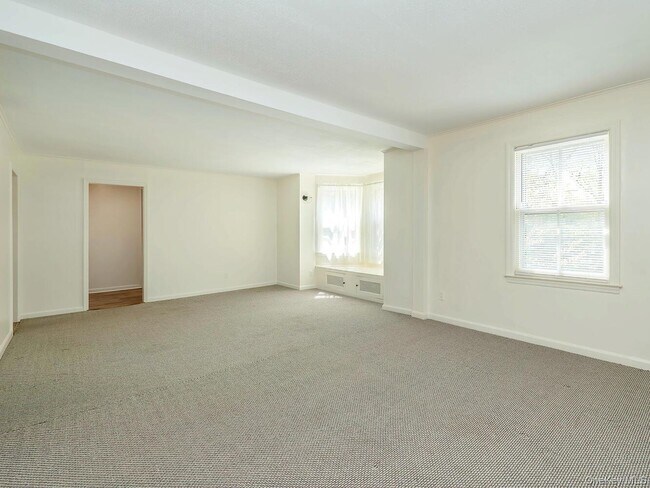 Building Photo - 230 Bayville Rd