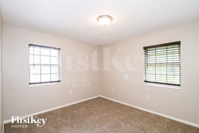 Building Photo - 4078 Ester Dr SW