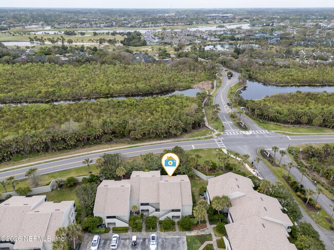 Building Photo - 658 Summer Pl