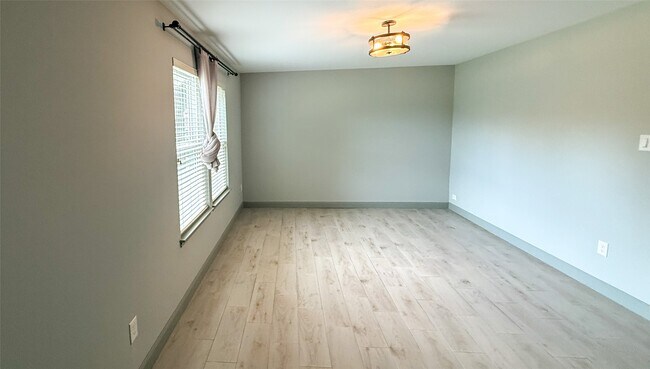 Building Photo - 2226 Triway Ln