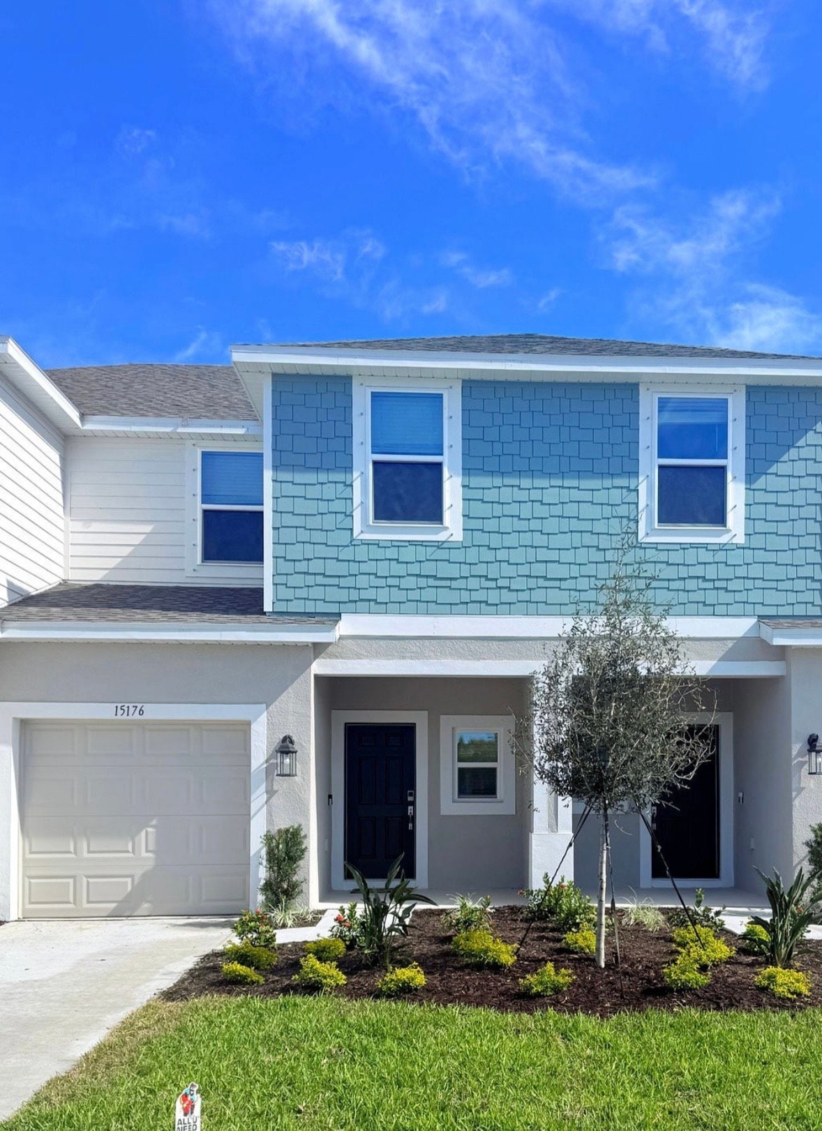 Building Photo - 15176 Cuzcorro Ct