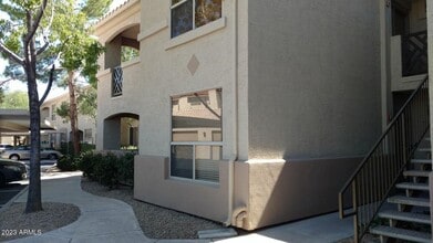 Building Photo - 9550 E Thunderbird Rd