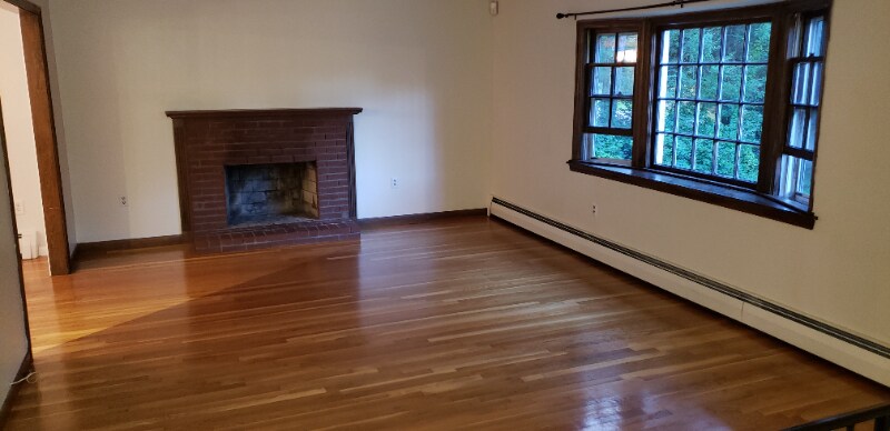 Building Photo - 1 Cardinal Ln
