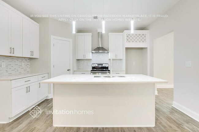 Building Photo - 280 Valley View Dr