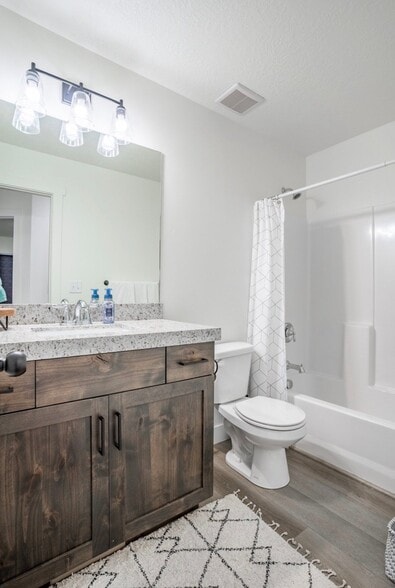 Building Photo - 2028 Bald Eagle Way