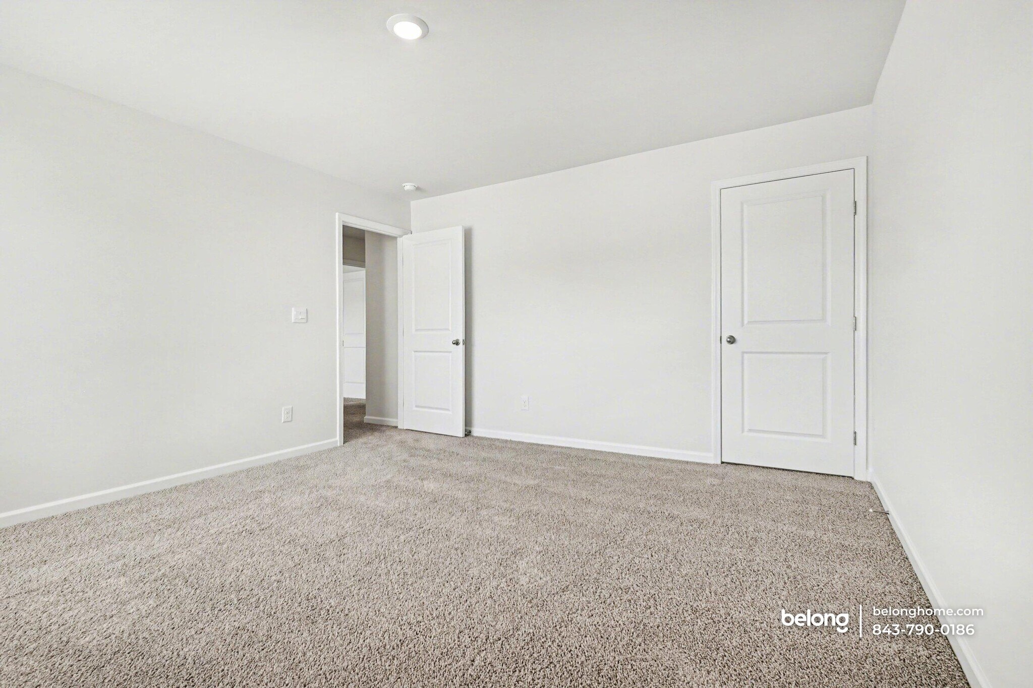 Building Photo - 1614 Yarrow Ln