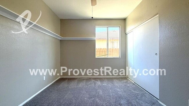 Building Photo - 9115 Honeysuckle Ave