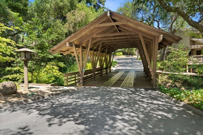 Building Photo - Single Level Luxury Home in Carmichael