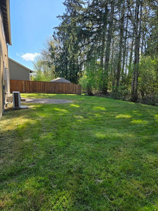 Building Photo - STATUS: AVAILABLE |R16| $2450