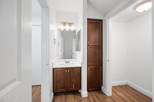 Building Photo - 4608 W Maryland Ave