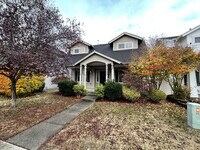 Building Photo - Beautiful NW Landing Home