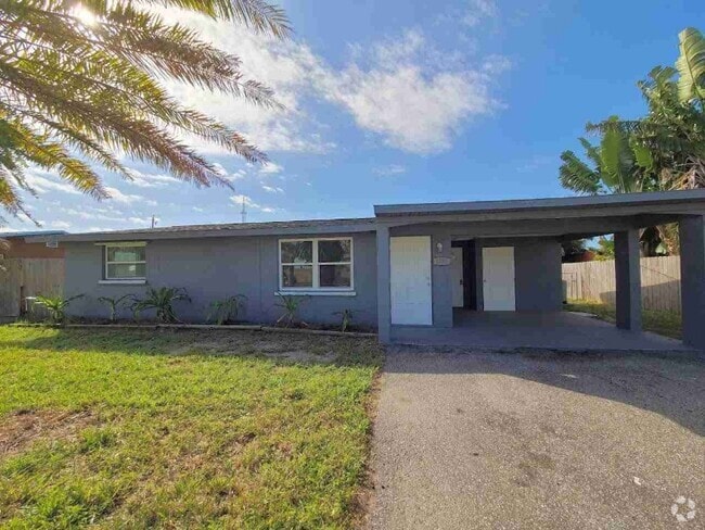 Building Photo - 8271 Pelican Rd