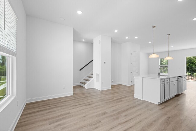 Building Photo - 2910 Kempthorne Rd