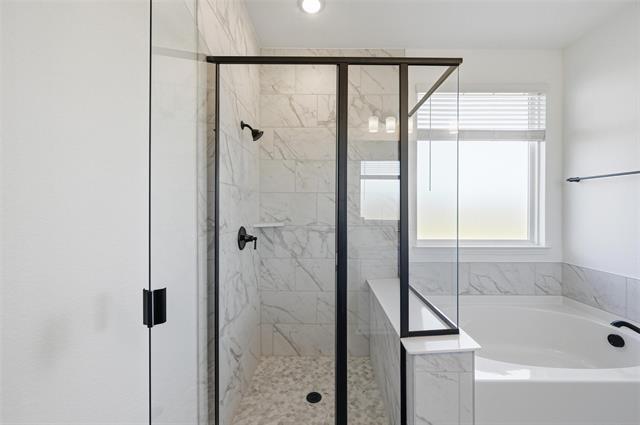 Building Photo - 765 Brozgold Ave