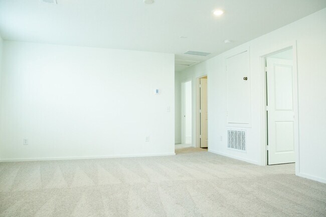 Building Photo - 26255 Arrowleaf Dr