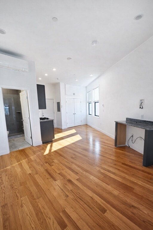 Building Photo - 52 Washington Ave