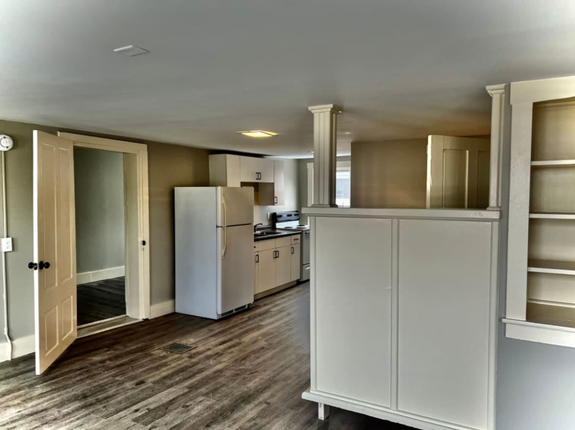 Entry to office, left - 145 Hanover St