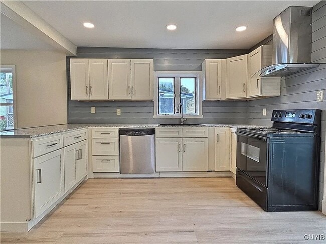 Building Photo - 3 Bed 1.5 Bath Rental in Sherrill NY