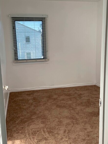 Bedroom 2 - 10045 S Wilton Plz