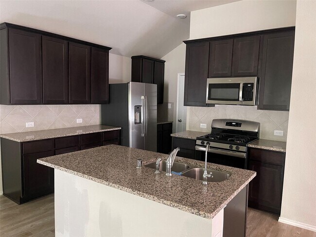 Building Photo - 513 Bonnerville Ln