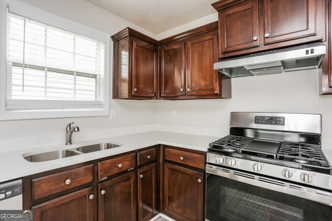 Building Photo - 210 Makenna Dr