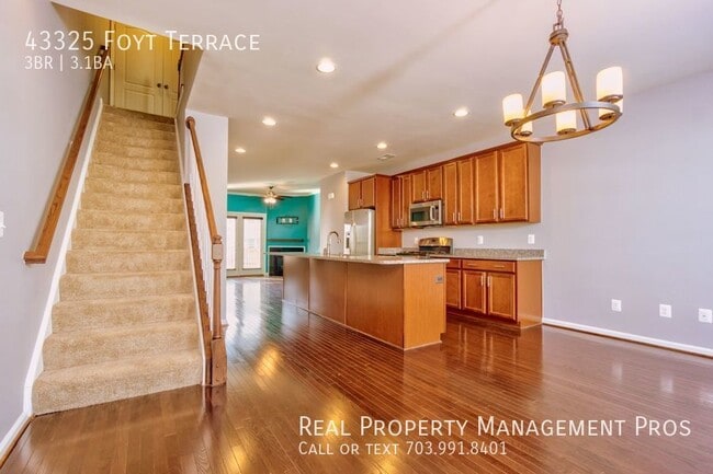 Building Photo - 43325 Foyt Terrace