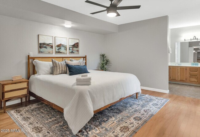 Building Photo - 9445 N 94th Pl