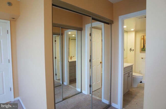 Building Photo - 1200 Braddock Pl