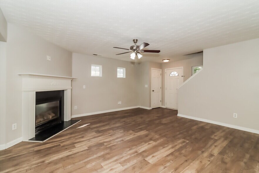 Building Photo - 236 Arrowhead Dr