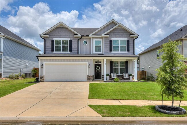 Primary Photo - Beautiful Home in a Great Neighborhood