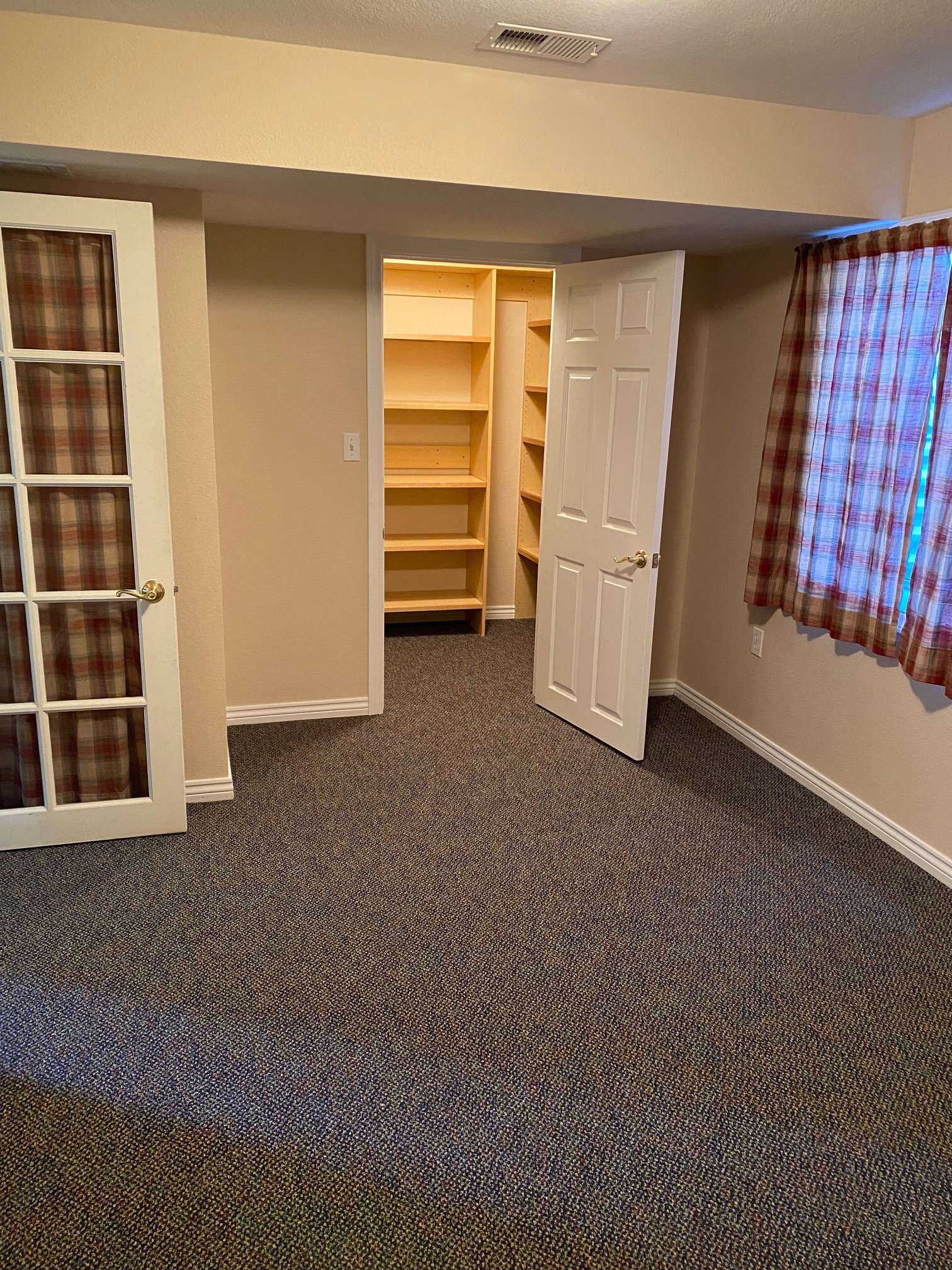 Building Photo - 4533 Idledale Dr