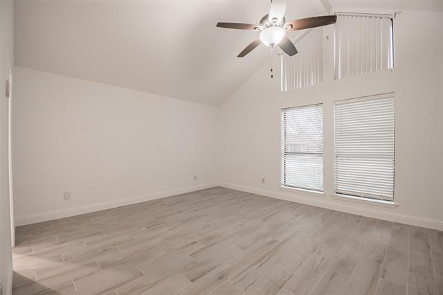 Building Photo - 3820 Flintridge Dr