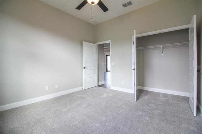 Building Photo - 6962 Treymont Dr