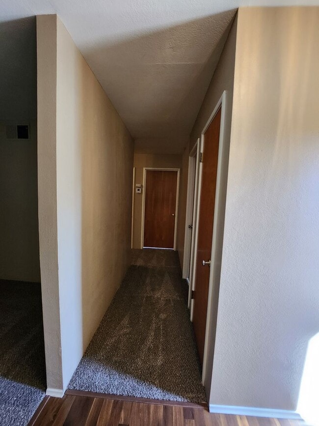 Building Photo - 2205 Monticello Ave