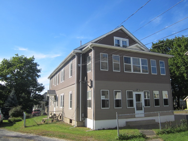 4-Unit Apartment Home - 105 Parker St