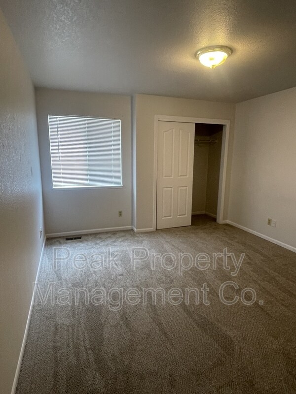 Building Photo - 1007 Cuerto Ln