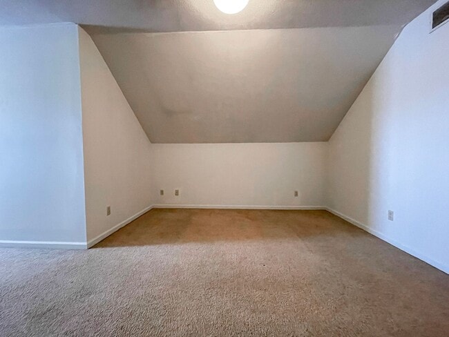 Building Photo - Yorktown School District