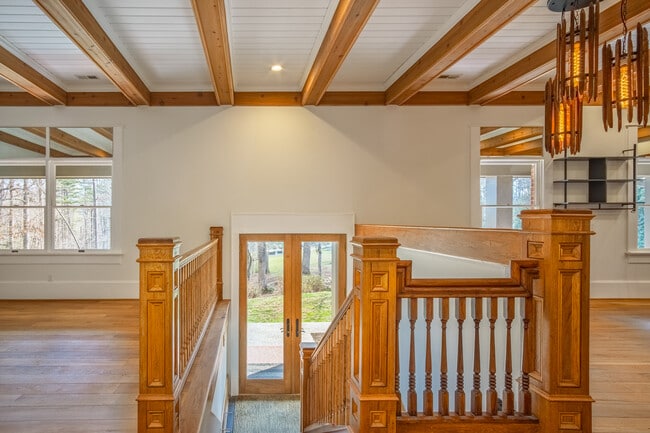 Building Photo - 780 Hart Rd