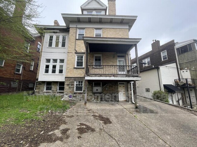 Building Photo - 170 Lincoln Ave