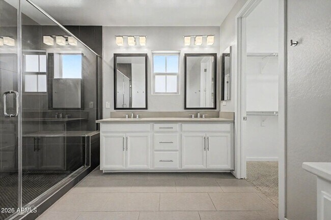 Building Photo - 3 Bedroom 3 Bathroom Recker Pointe Home