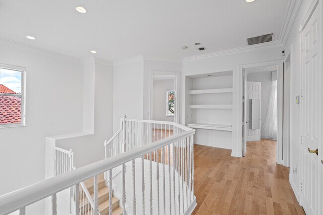 Building Photo - 1468 Mariner Way