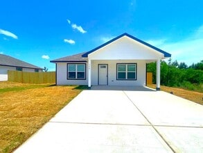 Building Photo - 350 Rd 5105
