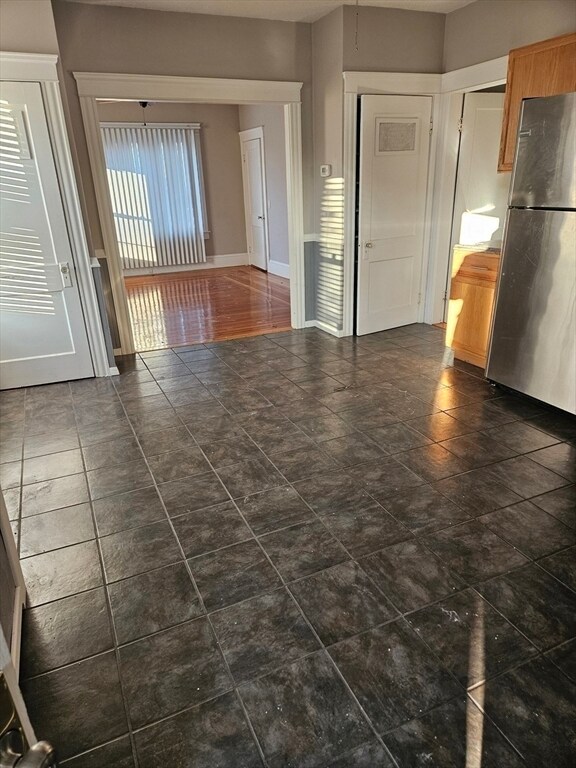 Building Photo - 53 Chaplin St