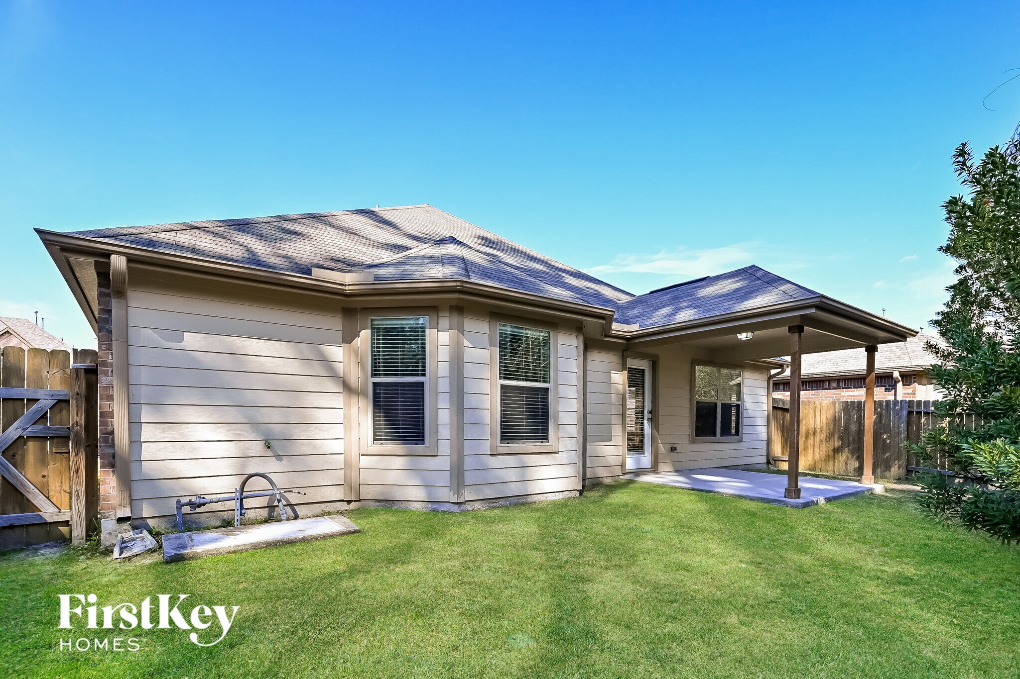 Building Photo - 21131 Bastide Ln