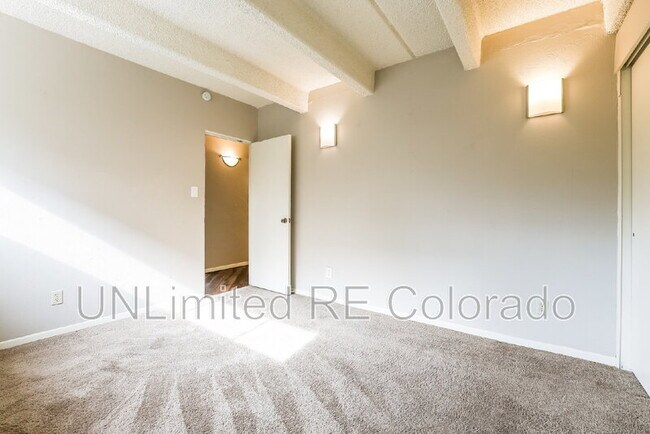 Building Photo - 2401 S Gaylord St