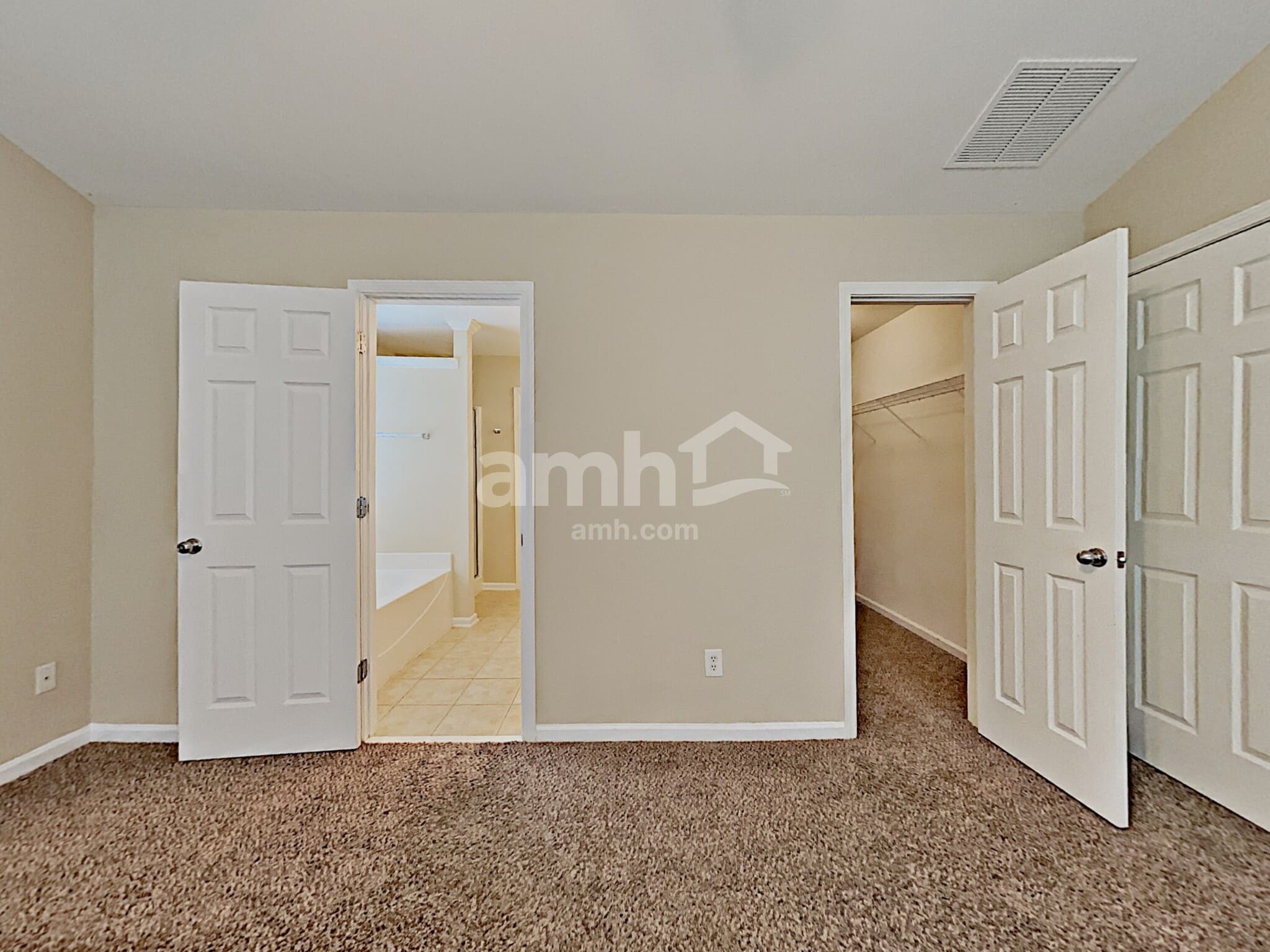 Building Photo - 2323 Jasmine Glen Dr