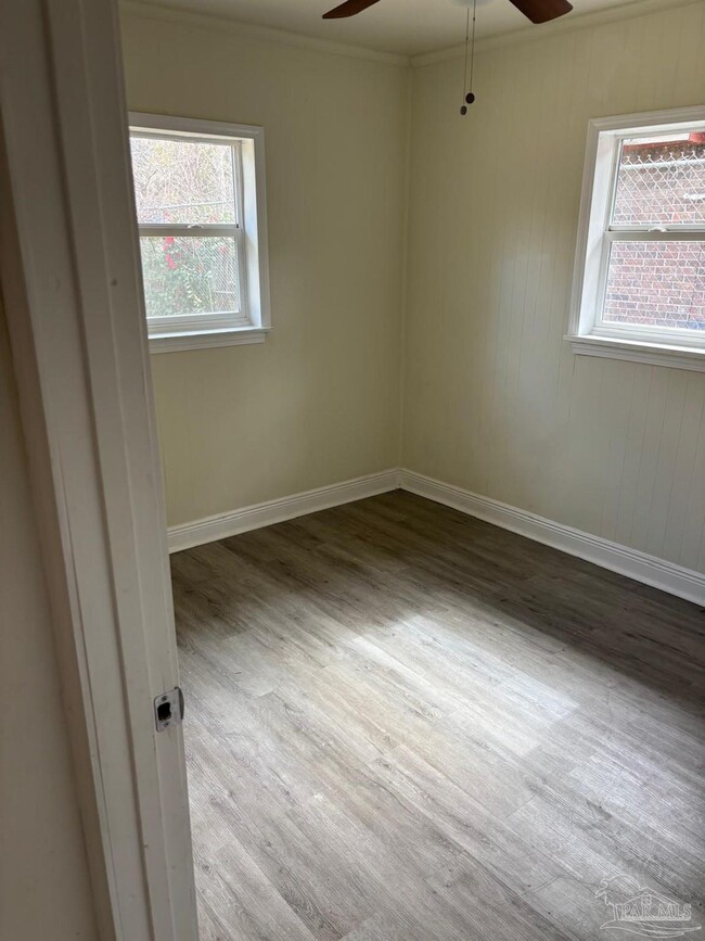 Building Photo - 8630 Sonnyboy Ln