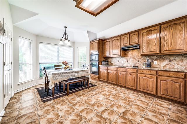 Building Photo - 15899 Bull Run Dr