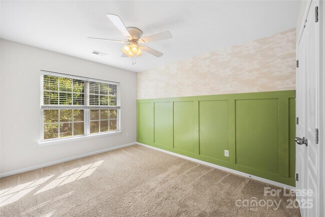Building Photo - 5916 Mcdowell Run Dr